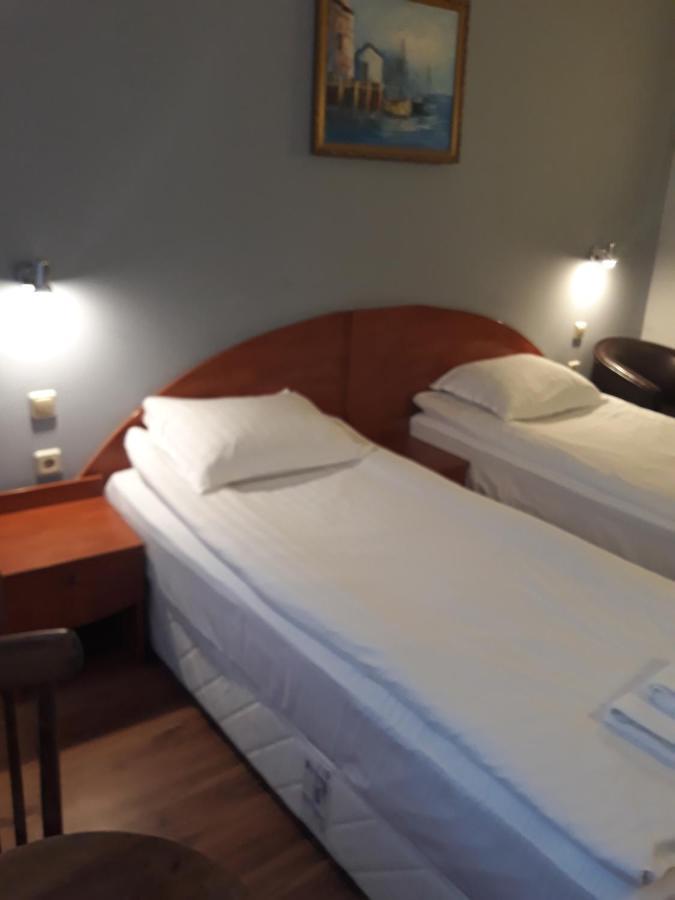 Three Dolphins Hotel With Rooftop Terracе Βάρνα Εξωτερικό φωτογραφία