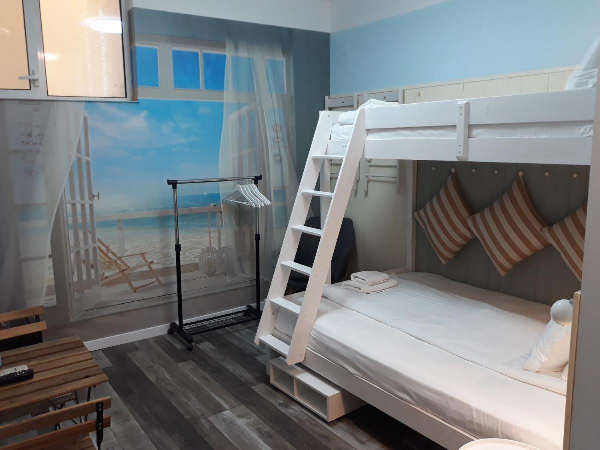 Three Dolphins Hotel With Rooftop Terracе Βάρνα Δωμάτιο φωτογραφία
